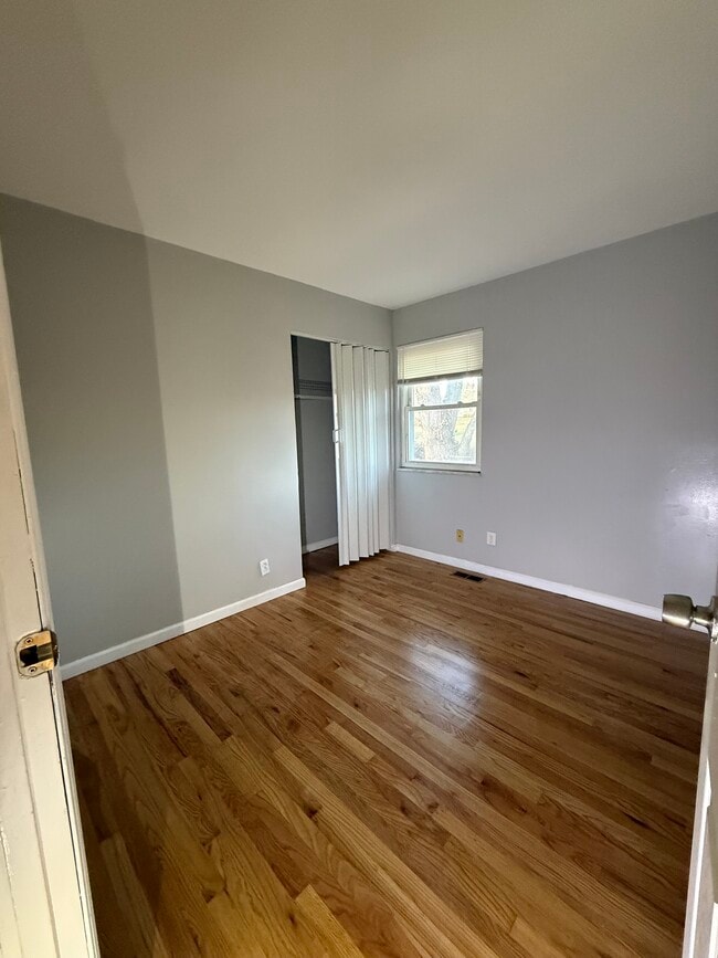 Building Photo - 2353 Blue Heron Dr