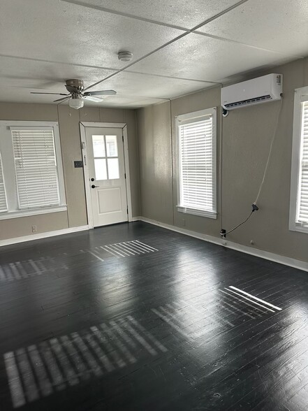 Building Photo - 410 Ohio Ave