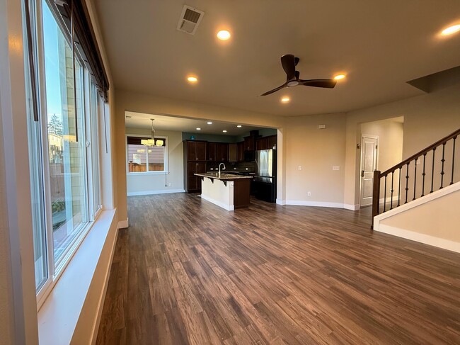 Building Photo - 13217 23rd Dr SE