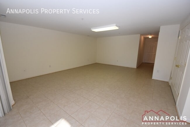 Building Photo - 2530 Running Wolf Trl