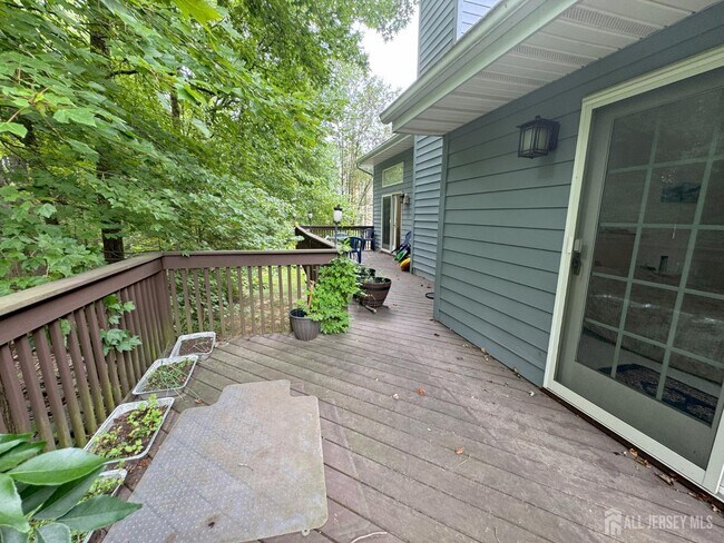 Building Photo - 36 Lavender Dr