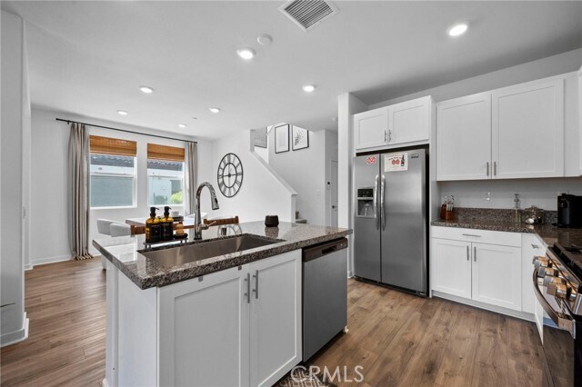 Building Photo - 3959 Lavine Wy