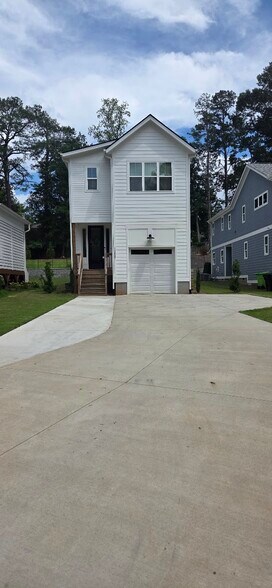 Building Photo - 1207 Chaney Rd