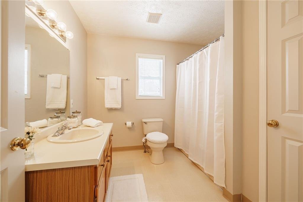 Building Photo - 6316 Bentley Dr
