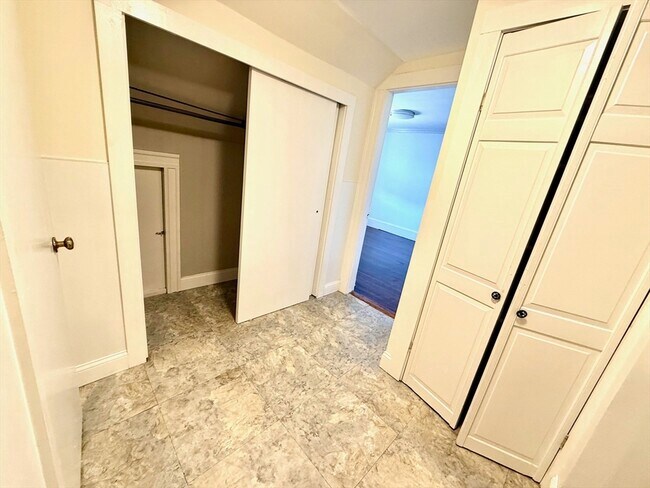 Building Photo - 31 Revere Rd