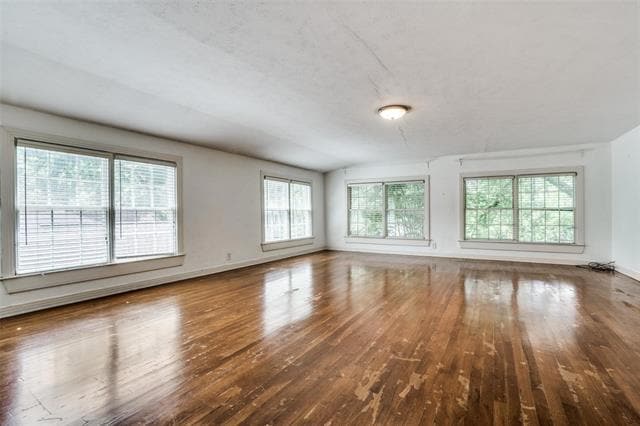 Building Photo - 5910 McCommas Blvd