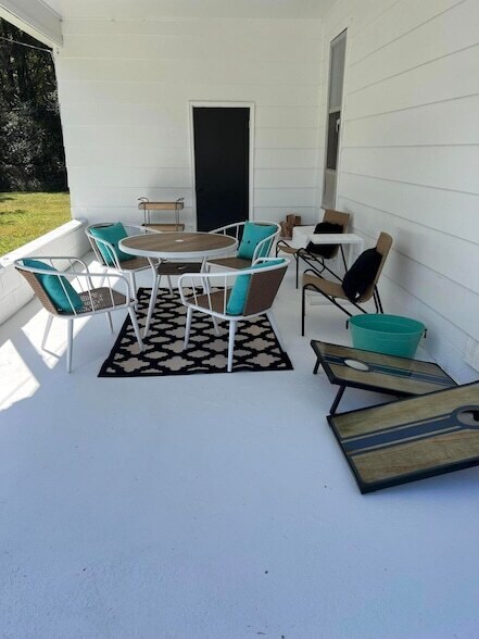 Building Photo - 8429 Daisy Dallas Rd