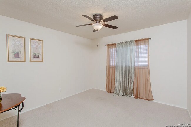 Building Photo - 4014 Miho