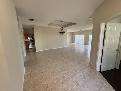 Building Photo - 10839 Madison Dr
