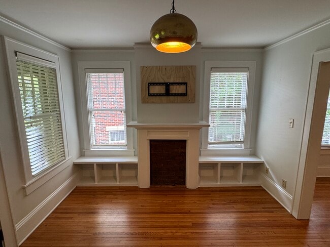 Building Photo - 526 Oakland Ave