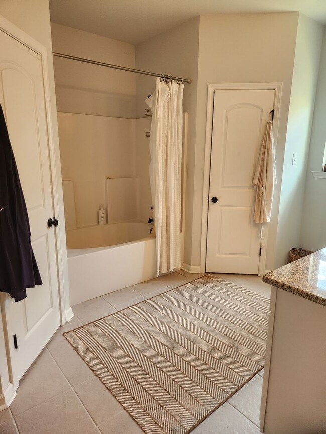 Building Photo - 3 bedroom in Youngsville in Milton School ...