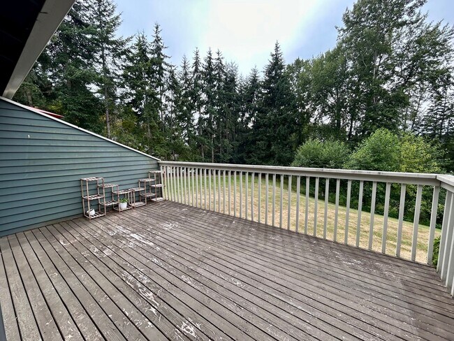 Building Photo - 3500 Ridgemont Way