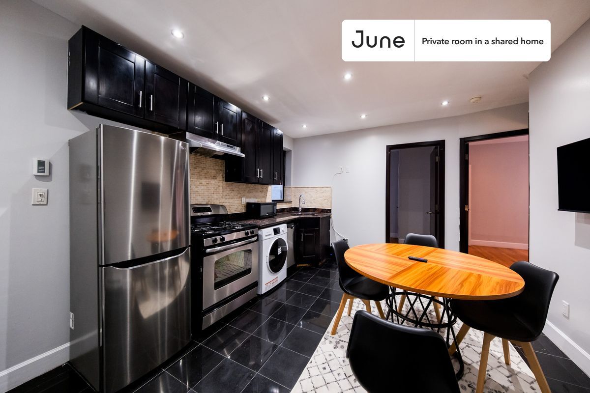 Building Photo - Room in Shared 3 bed/1 bath home in Central Harlem