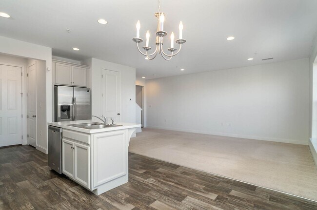 Building Photo - 3275 Katie Wy