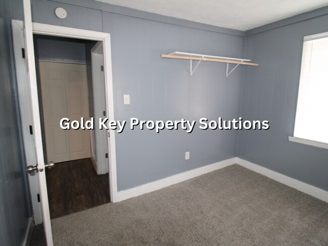 Building Photo - MUNCIE 2 BR 1 BA House with Main-Level Laundry and Shed (SECTION 8 APPROVED)