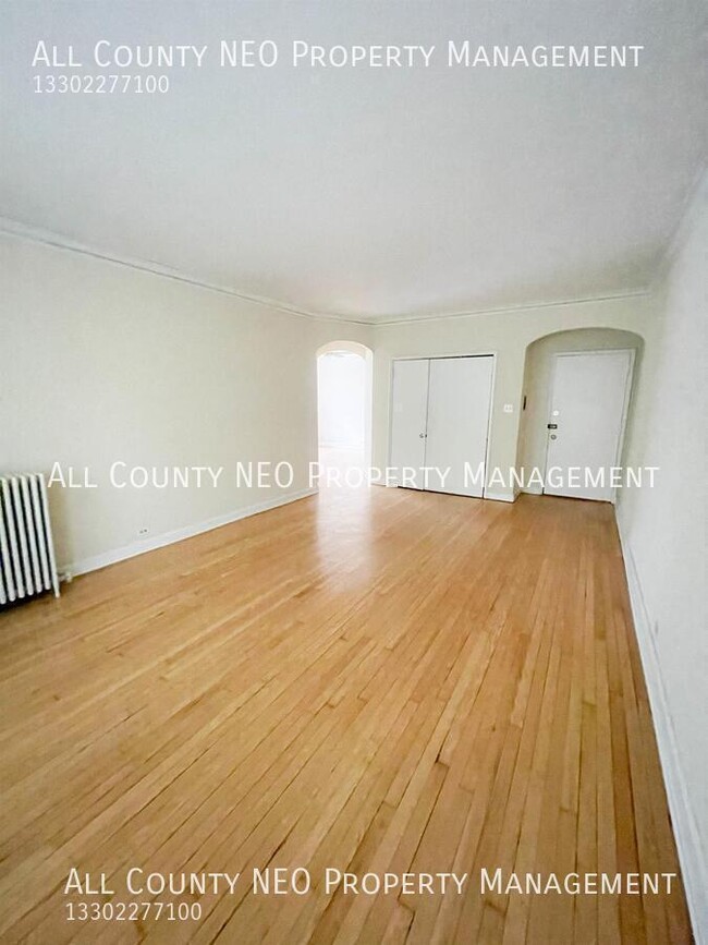 Building Photo - 2330 Euclid Heights Blvd