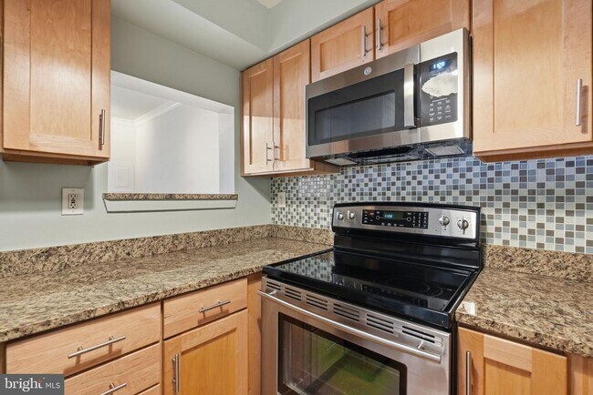 Building Photo - 1413 11th St NW