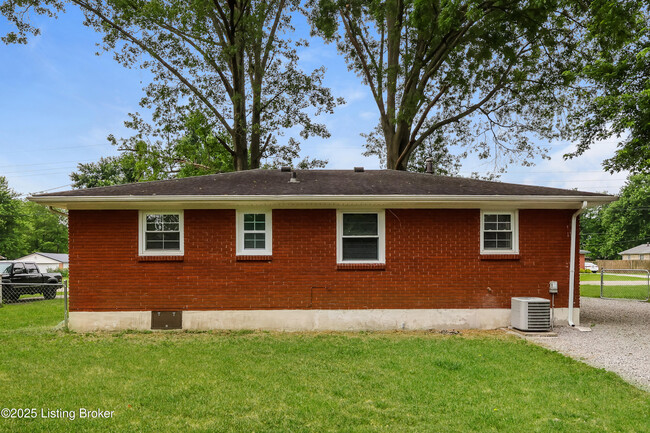 Building Photo - 5309 Pyrus Ln