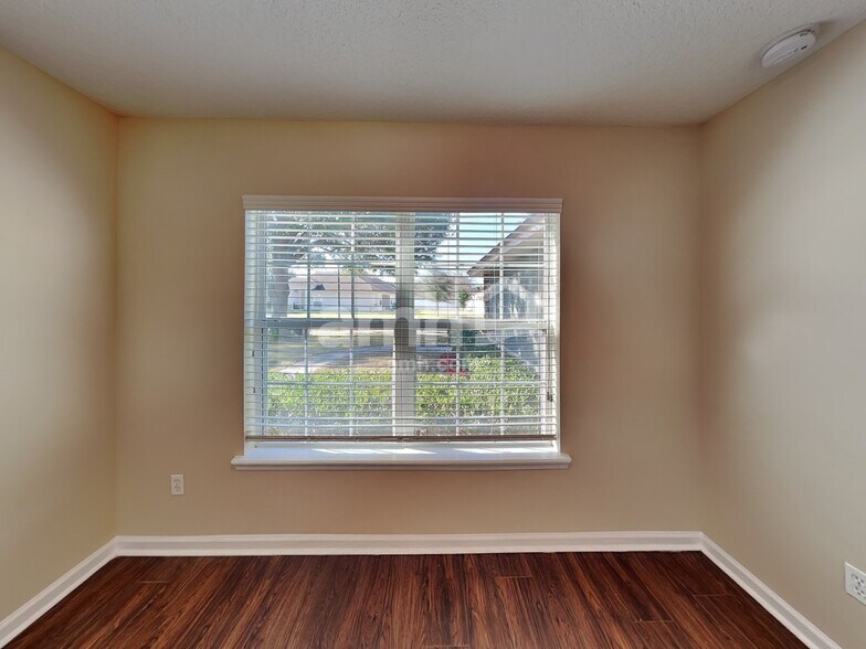 Building Photo - 705 Turkey Point Dr