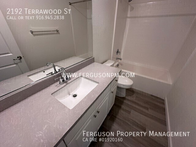 Building Photo - 2192 Terrawood St