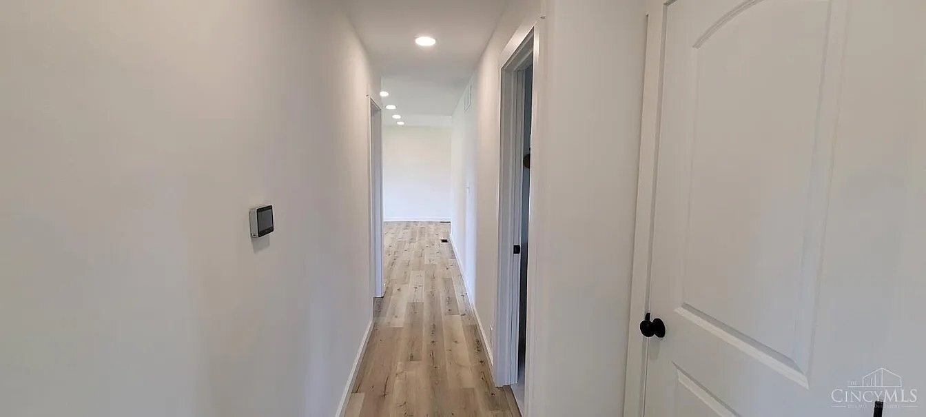 Building Photo - 969 Robin Hill Dr