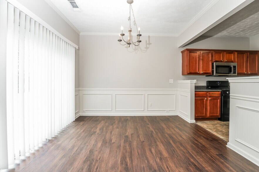 Building Photo - 4229 Annlette Dr NW