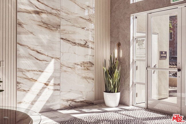 Building Photo - 1759 N Gower St