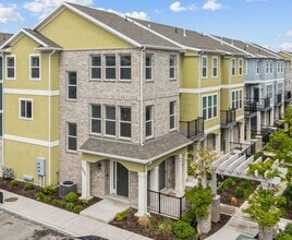 Building Photo - 1792 W Torlundy Dr