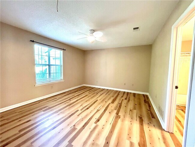Building Photo - 1252 Scripps Ct SW