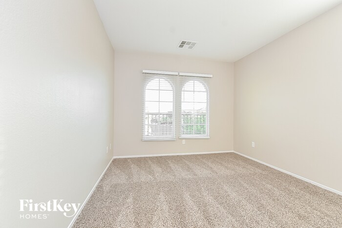 Building Photo - 10737 Noble Mesa Ave