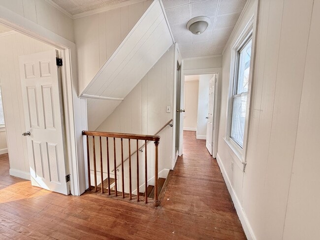 Building Photo - FOR RENT- Spacious 4 Bedroom 2 Bath Home in Penns Grove $2000