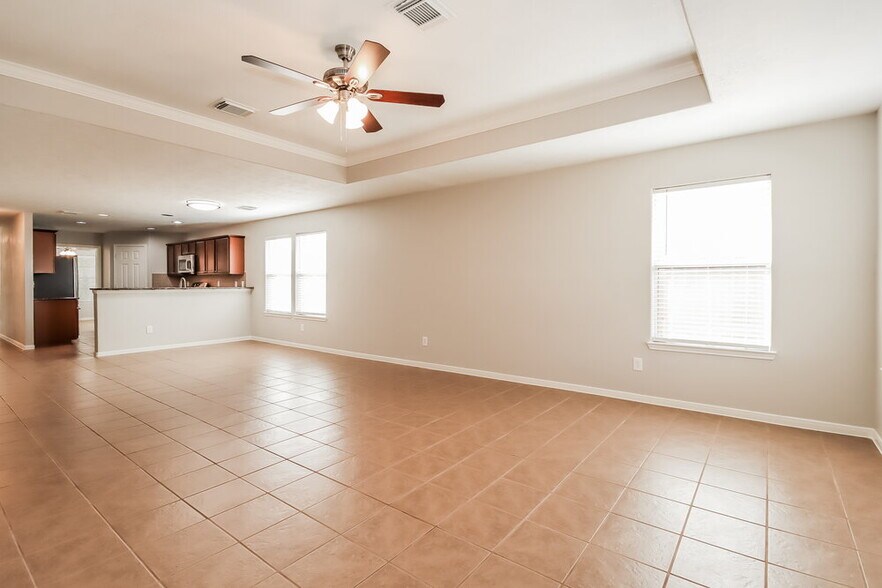 Building Photo - 21619 Kingston Terrace Ln
