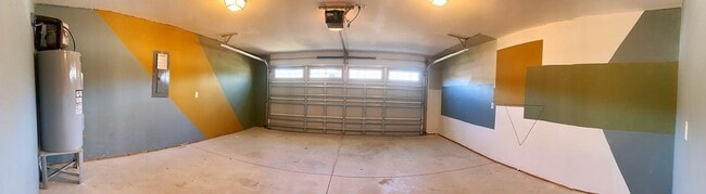 Building Photo - Townhome in Desirable Croatan Crossing Sub...