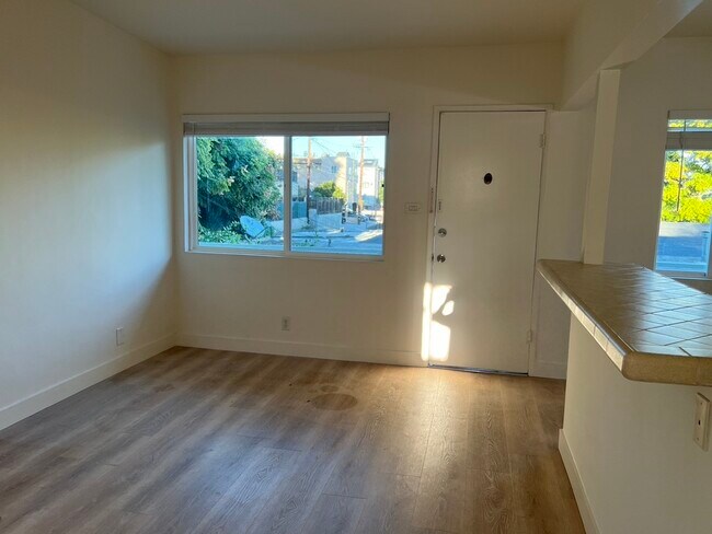 Building Photo - 11333 Venice Blvd