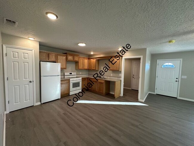 Building Photo - BRAND NEW CONSTRUCTION! 2 Bed/2 Bath Duplex.