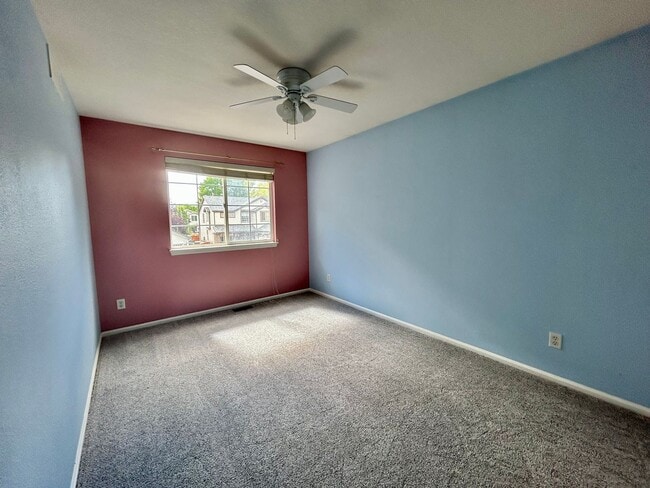 Building Photo - Spacious 3Bd Home in the Broadlands