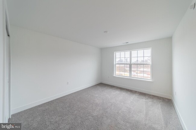 Building Photo - 135 Stoutsburg Blvd