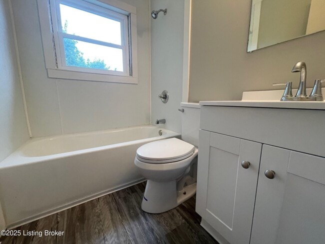 Building Photo - 4805 Seville Dr