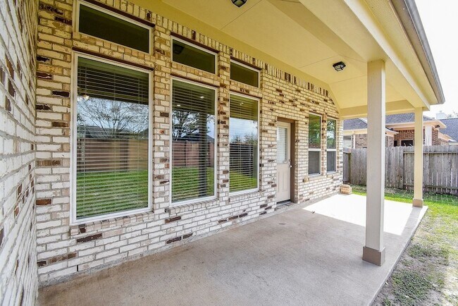 Building Photo - 4215 Mill Oak Dr