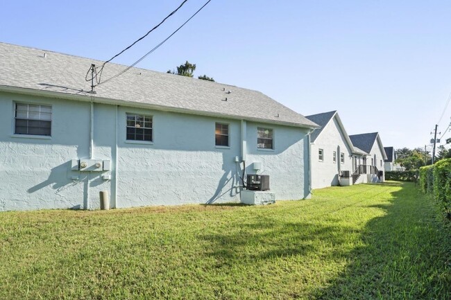 Building Photo - 6634 Hickorywood Ln