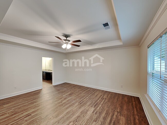 Building Photo - 5125 Canyon Creek Way