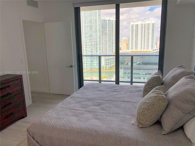 Building Photo - 45 SW 9th St