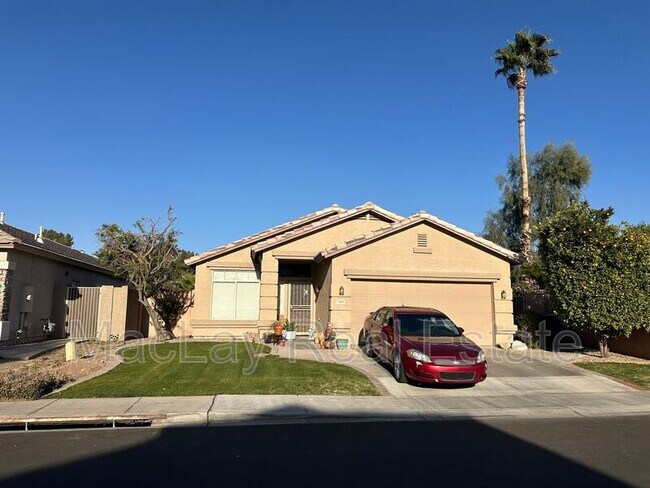 Building Photo - 3641 S Hawthorn Dr