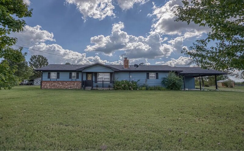 Primary Photo - 4410 E 26th St