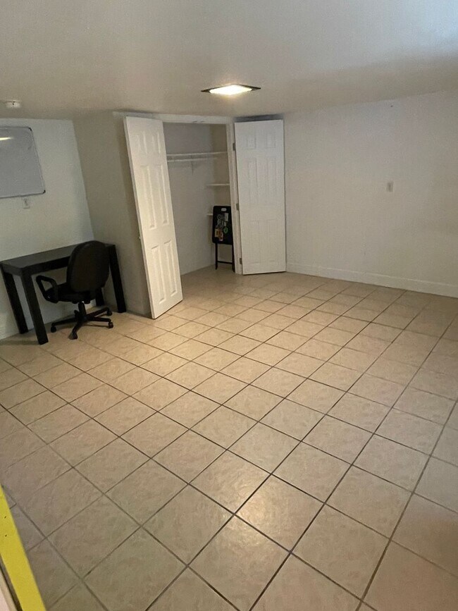 Building Photo - Partially Furnished 2BD/2BA