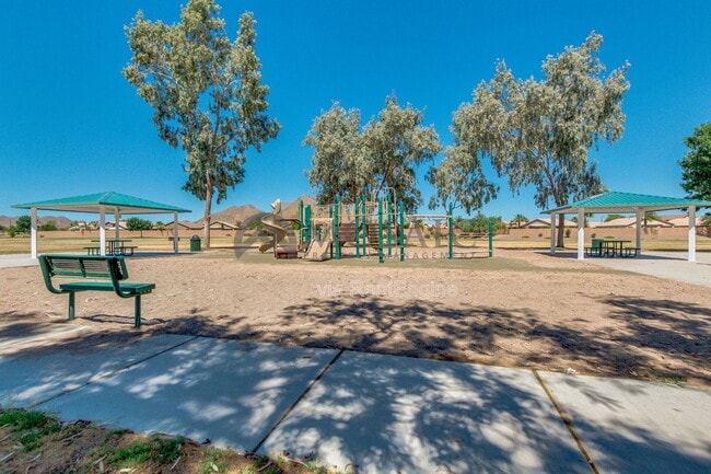 Building Photo - 2035 W Gold Dust Ave