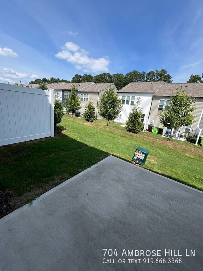 Building Photo - 704 Ambrose Hl Ln