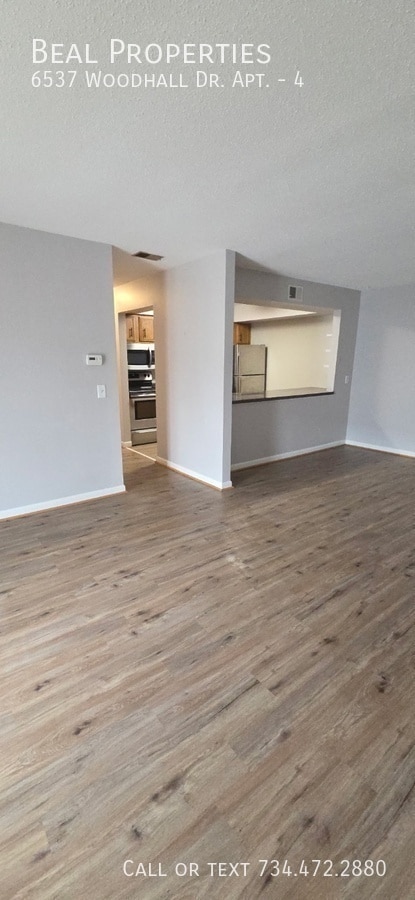 Building Photo - 6537 Woodhall Dr