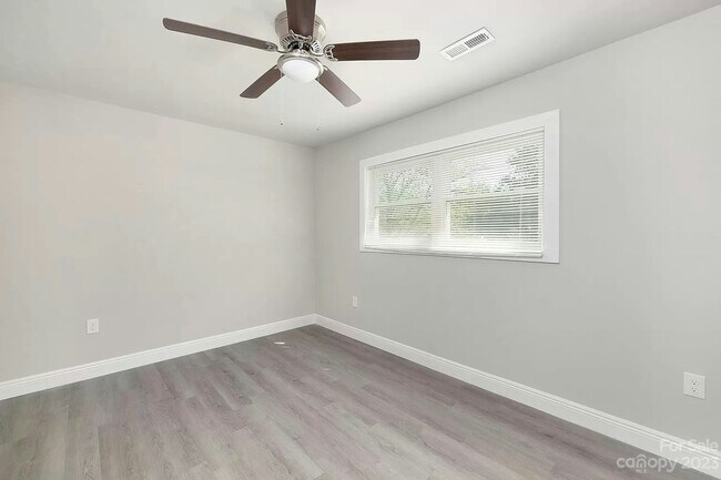 Building Photo - 3216 Credenza Rd
