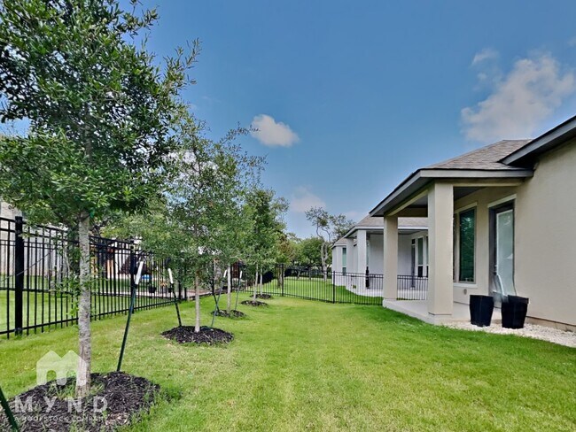 Building Photo - 217 Vizcaya